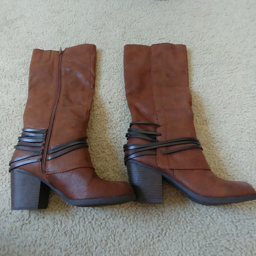 Fergalicious Lexus knee high boots